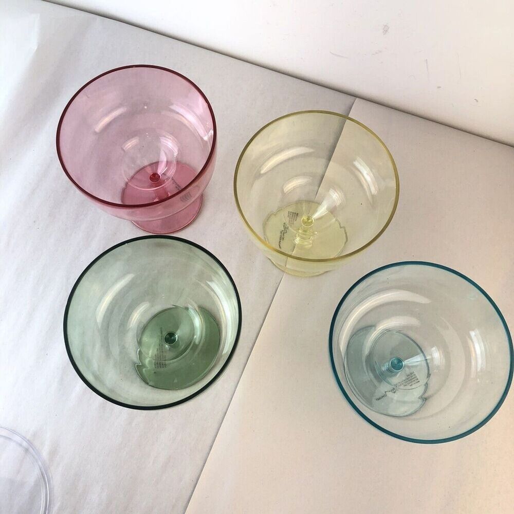 BUNDLE OF 4Plastic Cups New! 🍨🍸🥂 - Picture 8 of 9